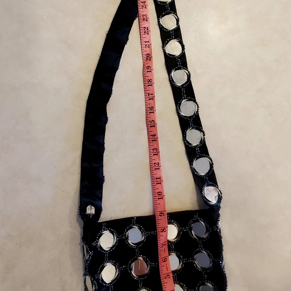 Vintage black, beaded, embroidered, mirrored purse made in India - Picture 6 of 10